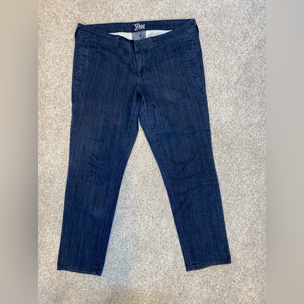 ** SOLD ** Old navy diva jeans Size 12